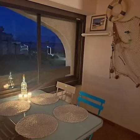 En Bord De Mer Lägenhet